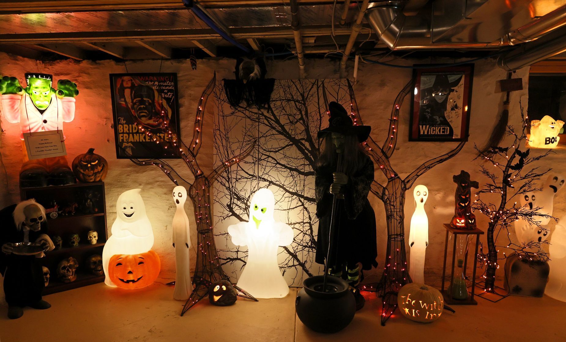 Halloween enthusiast keeps permanent themed display